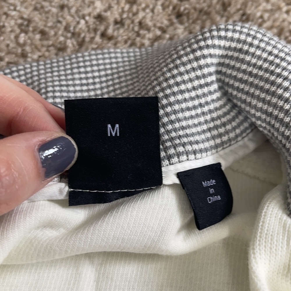 Hugo boss pull over - Picture 4 of 6